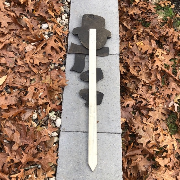 Happy Holidays Snowman outdoor Christmas sign decor - Picture 3 of 8